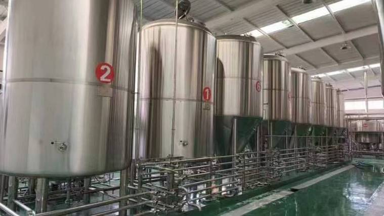 班戈日产10吨精酿啤酒设备多少钱？2026年全套报价帮你算明白